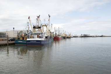 Hollanda, 2018:Boats içinde harbo demirleme Kuzey-Holland, Den-Oever, Temmuz