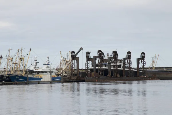 Holanda Holanda Norte Den Oever Julho 2018 Barcos Atracam Harbo — Fotografia de Stock