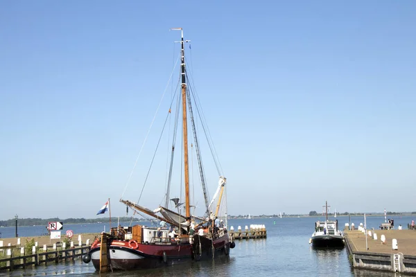 Nederländerna Norr Holland Marken Augusti 2018 Ships Navigera Hamnen — Stockfoto