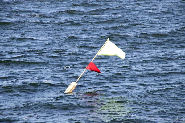 Paesi Bassi Nord Olanda Marken Agosto 2018 Bandiera Pesca Acqua — Foto Stock