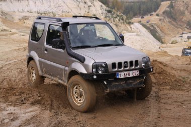 Hollanda, Limburg, Scihinveld, Ağustos 2017: araba bir off road 4 x 4 yıllık toplantısı sırasında kulüp