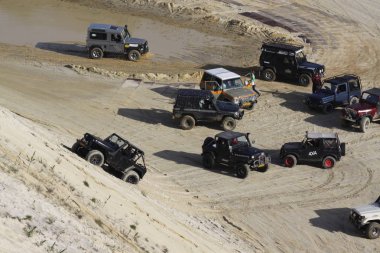 Hollanda, Limburg, Scihinveld, Ağustos 2017: araba bir off road 4 x 4 yıllık toplantısı sırasında kulüp