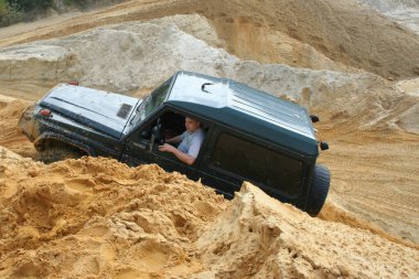 Hollanda, Limburg, Scihinveld, Ağustos 2017: araba bir off road 4 x 4 yıllık toplantısı sırasında kulüp