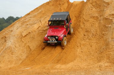 Hollanda, Limburg, Scihinveld, Ağustos 2017: araba bir off road 4 x 4 yıllık toplantısı sırasında kulüp