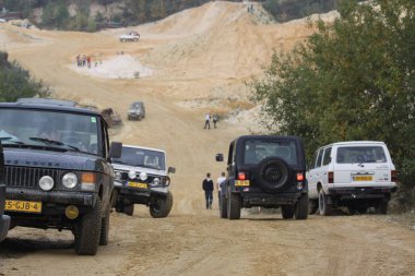 Hollanda, Limburg, Scihinveld, Ağustos 2017: araba bir off road 4 x 4 yıllık toplantısı sırasında kulüp