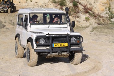 Hollanda, Limburg, Scihinveld, Ağustos 2017: araba bir off road 4 x 4 yıllık toplantısı sırasında kulüp