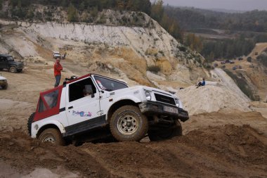 Hollanda, Limburg, Scihinveld, Ağustos 2017: araba bir off road 4 x 4 yıllık toplantısı sırasında kulüp