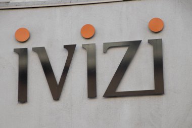 Hollanda, Heerlen, februari 2019: dükkan, dış logo ıvızı