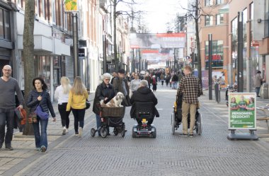 Hollanda, Heerlen, februari 2019: Heerlen alışveriş caddesi