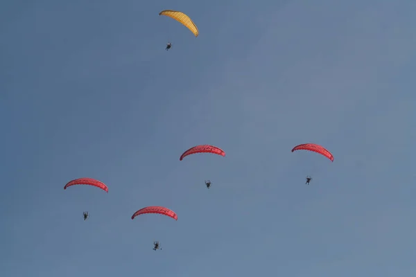 Francie Seth Červenec 2017 Paragliding Týmu — Stock fotografie