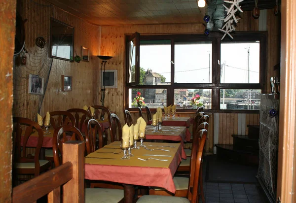 Francia Normandía Honfleur Julio 2017 Interior Restaurante —  Fotos de Stock