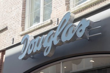 Dükkan, logodouglas ile dış