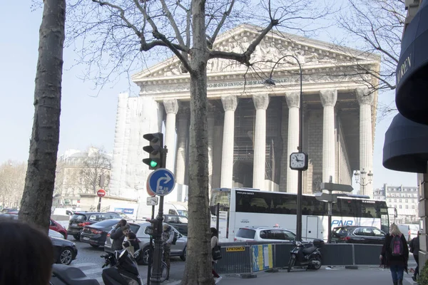 Eglise de la Madeleine au centre de Paris — Photo