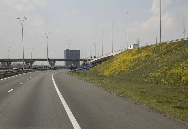 Skyltar längs motorvägen A2 — Stockfoto