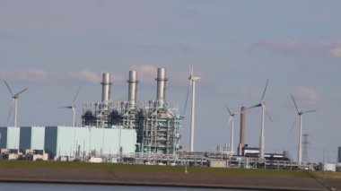 Eemshaven, Hollanda - Ağustos 2020: Vopak Depolama Terminali