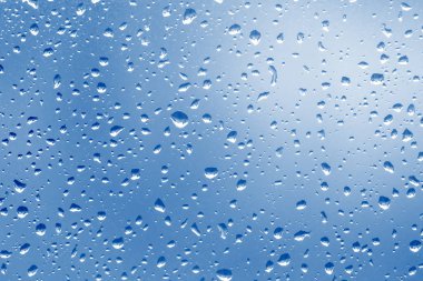 Mavi Arkaplanda Su Damlaları