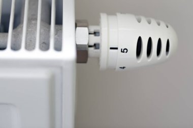 Isı regülatörü yakın çekimli ısıtma radyatör