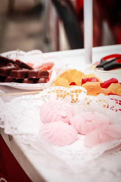 Sortimento de produtos de confeitaria caseiros — Fotografia de Stock