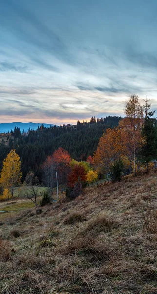 Crepúsculo Por Noche Montañas Los Cárpatos Aldeas Las Laderas Yablunytsia — Foto de Stock