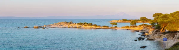 爱琴海海滨景观 日落景观从 Karidi Chalkidiki 三镜头缝合高分辨率全景图 — 图库照片