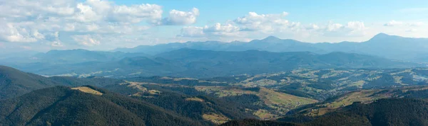 Sommaren Karpaterna Mountain Top Panoramautsikt Från Stony Toppmötet Homiak Fäste — Stockfoto