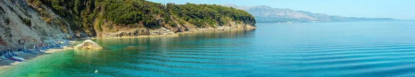 Mattina Estiva Pulebardha Spiaggia Panoramica Con Lettini Saranda Albania — Foto Stock