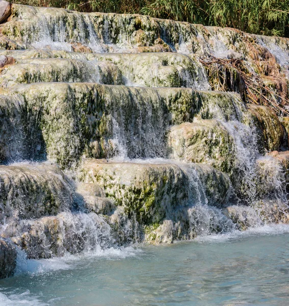 Naturalne Spa Wodospadami Gorących Źródeł Łaźni Termalnych Saturnia Grosseto Toskania — Zdjęcie stockowe