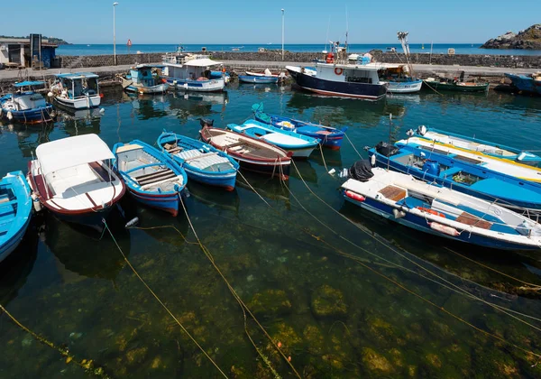 Aci Trezza Italie Juin 2017 Marina Dei Ciclopi Boats Harbor — Photo