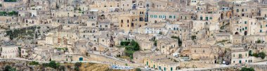 Matera, İtalya - 06 Haziran 2017: Eski Unesco miras eski kasaba Matera (Sassi di Matera), Basilicata, Güney İtalya. Tarih öncesi mağara konutlar, Avrupa kültür başkenti 2019.