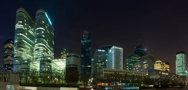 2014年3月27日 防御夜全景的摩天大楼 巴黎近郊区的现代商业和住宅区 — 图库照片