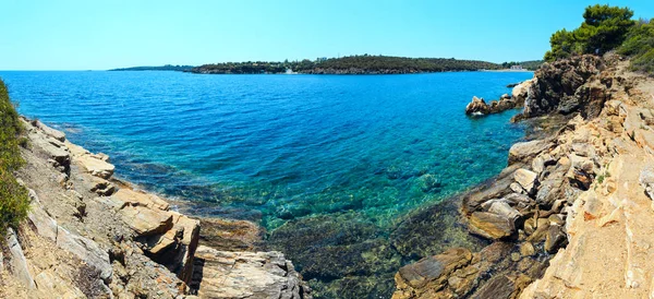 Letní Krajina Skalnaté Pobřeží Egejského Moře Sithonia Chalkidiki Řecko Panorama — Stock fotografie