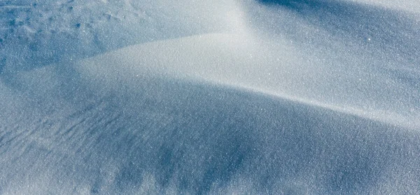 Estrutura Superfície Neve Snowdrifts Inverno Encosta Montanhosa Com Sombras Manhã — Fotografia de Stock