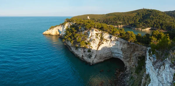 Letní Večerní Krajina Pobřeží Moře Architello Arch San Felice Poloostrově — Stock fotografie