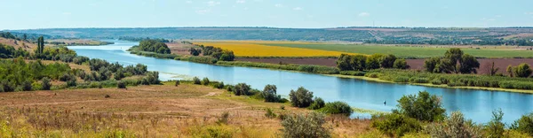 Letní Nížina Řeky Jižní Bug Rakove Říční Raci Překladu Ukrajinského — Stock fotografie