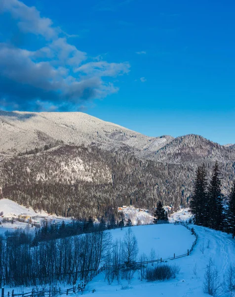 Sunrise Morning Winter Mountain Village Outskirts View Rural Snow Covered — Stock Photo, Image