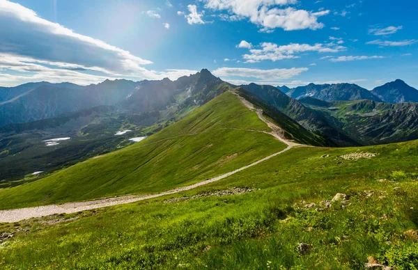 Tatra Mountain Polonia Vista Desde Cordillera Kasprowy Wierch Hay Algún — Foto de Stock