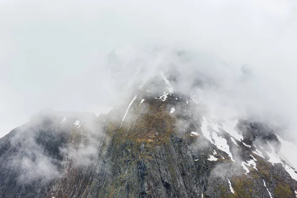 Passo Del San Gottardo Oder Gotthard Pass Sommernebelige Landschaft Schweiz — Stockfoto