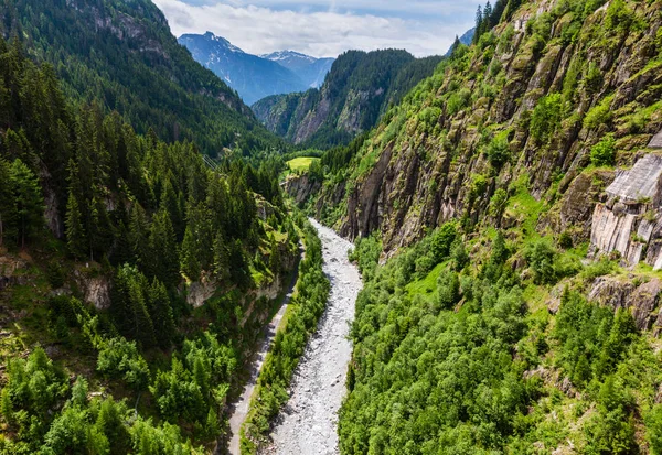 Summer Alps Mountain Landscape Deep Ravine Canyon Rapid River Stream — Stock Photo, Image