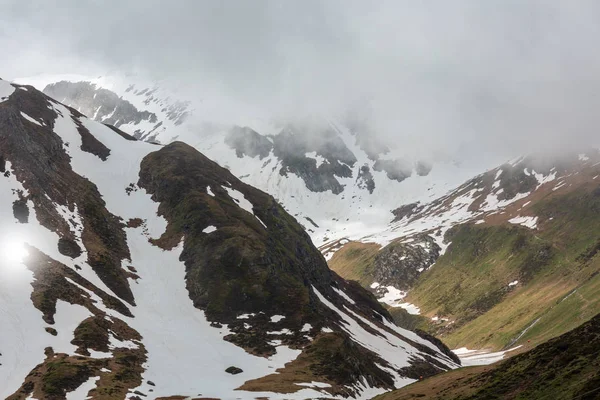 Passo Del San Gottardo Gotthard Pass Летний Туманный Пейзаж Швейцария — стоковое фото