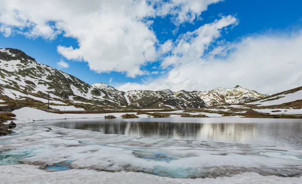 Spring Alpen Berg Meer Lago Della Piazza Zwitserland Passo Del — Stockfoto