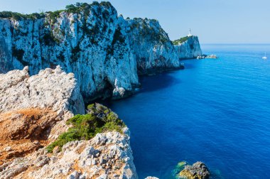 Lefkas Güney cape Adası ve deniz feneri (Lefkada, Yunanistan, Ionian Sea). Manzarayı.