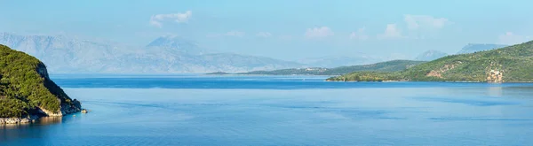 Güzel Puslu Yaz Lefkada Kıyı Şeridi Manzara Nydri Yunanistan Yon — Stok fotoğraf