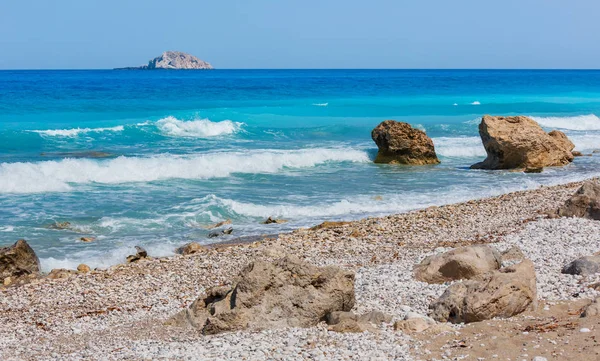 Güzel yaz Lefkada sahil taşlı beach, Yunanistan, İyon Denizi
