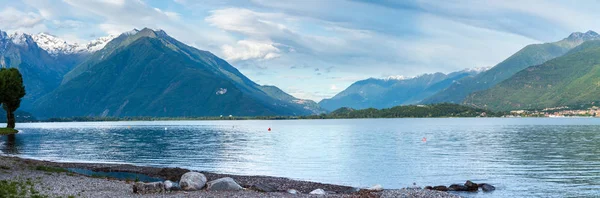 Letní pohled jezero Como, Itálie — Stock fotografie
