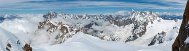 Aiguille du Midi Dağı 'ndan Mont Blanc Dağı Massif Manzarası