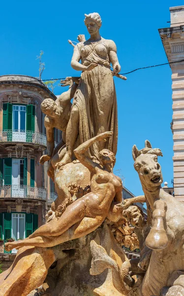 Fuente Diana, Siracusa, Sicilia, Italia — Foto de Stock