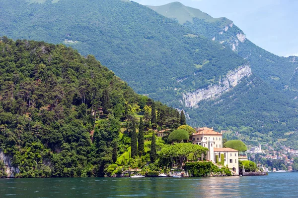 Lago de Como vista de verano, Italia —  Fotos de Stock