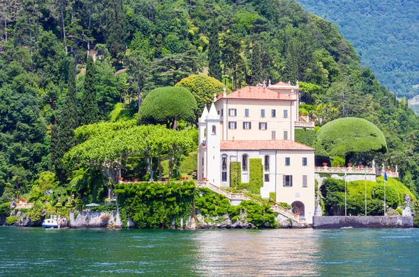 Lago de Como vista de verano, Italia — Foto de Stock