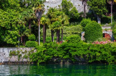 Como Gölü'nün yaz görünümü, İtalya