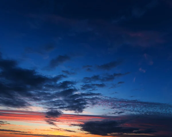 구름으로 석양 하늘 — 스톡 사진
